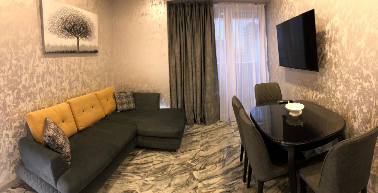 Black Sea VI Dari Apartments Batumi Exterior foto