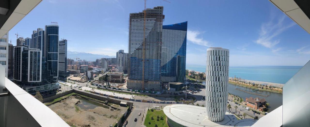 Black Sea VI Dari Apartments Batumi Exterior foto